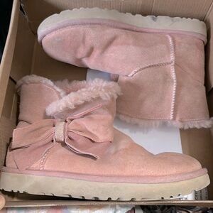 Ugg pink bow tie boot